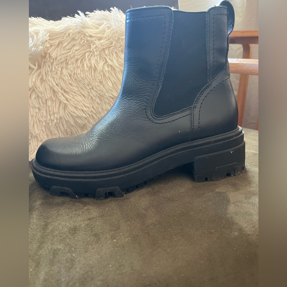 Combat ankle boots